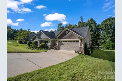 138 Brookwood Creek Drive, Landrum, SC 29356 - Photo 2