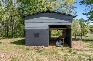 1975 3 Forks Church Rd, Taylorsville, NC 28681 - Photo 24