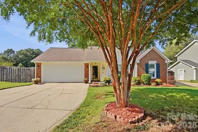7601 Gillman Court, Charlotte, NC 28269 - Photo 2