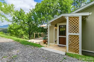 78 London Ln, Clyde, NC 28721 - Photo 2
