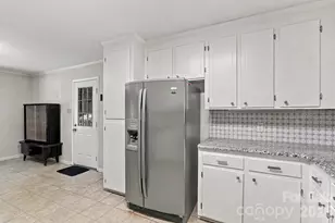 1732 Forest Lake Dr, Rock Hill, SC 29732 - Photo 6