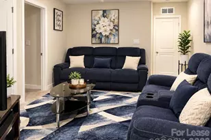 11213 Cardinal Crk Ave, Charlotte, NC 28215 - Photo 8