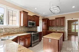 7 Round Robin Ln, Mills River, NC 28759 - Photo 6