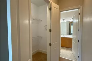 2988 Selwyn Ave, Charlotte, NC 28209 - Photo 10