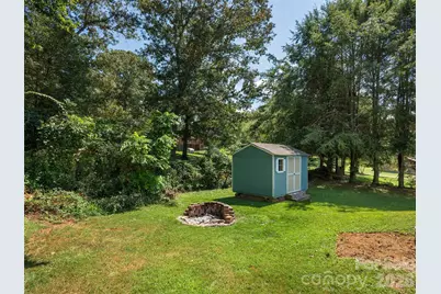 403 Lower Grassy Branch Road, Asheville, NC 28805 - Photo 18