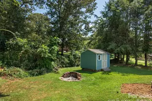 407 Lower Grassy Branch Rd, Asheville, NC 28805 - Photo 18