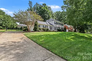 7815 Covey Chase Dr, Charlotte, NC 28210 - Photo 2