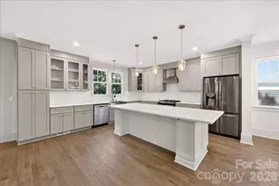 701 Seldon Dr, Charlotte, NC 28216 - Photo 16