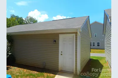 12715 Wandering Brook Drive, Charlotte, NC 28273 - Photo 4