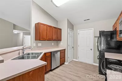 2457 Marthas Ridge Drive, Statesville, NC 28625 - Photo 6