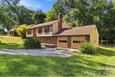 5000 Cedar Forest Drive, Charlotte, NC 28226 - Photo 2