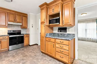 5000 Cedar Forest Drive, Charlotte, NC 28226 - Photo 10