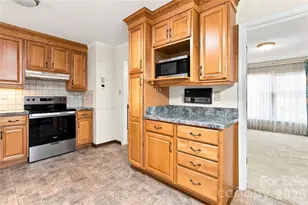 5000 Cedar Forest Dr, Charlotte, NC 28226 - Photo 10