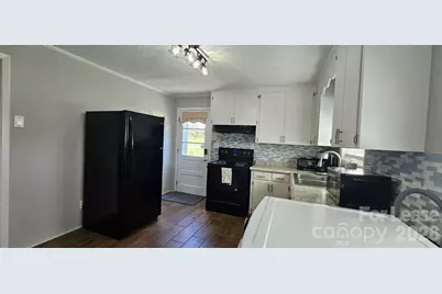 800 Saint James Church Road, Newton, NC 28658 - Photo 4