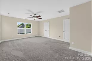 284 Oakbourne Ln, Rock Hill, SC 29732 - Photo 16