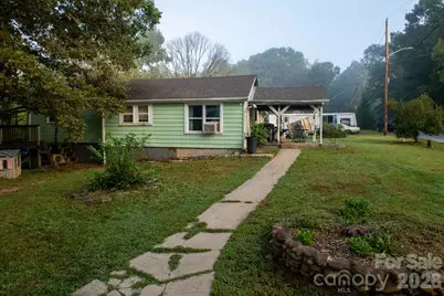 1219 Peak Place NW, Lenoir, NC 28645 - Photo 6