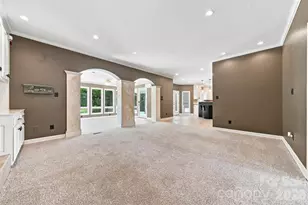 555 19th Ave Ln NW, Hickory, NC 28601 - Photo 8