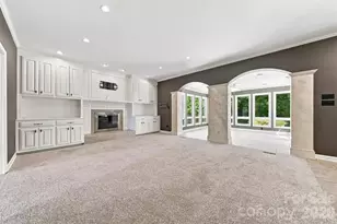 555 19th Ave Ln NW, Hickory, NC 28601 - Photo 6