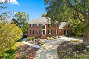 555 19th Ave Ln NW, Hickory, NC 28601 - Photo 2
