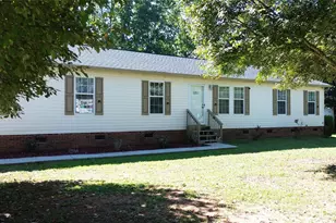 109 Grand Acres Ln, Maiden, NC 28650 - Photo 2