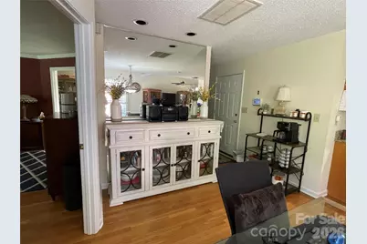 3001 Sunset Road, Charlotte, NC 28216 - Photo 8