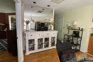 3001 Sunset Rd, Charlotte, NC 28216 - Photo 8