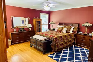 3001 Sunset Rd, Charlotte, NC 28216 - Photo 12