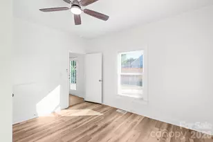 204 Pleasant St, Belmont, NC 28012 - Photo 16