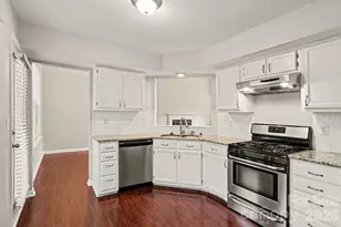 8313 Belstead Brook Ct, Charlotte, NC 28216 - Photo 6