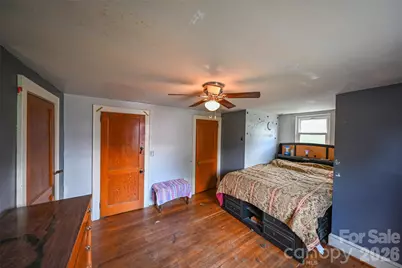 164 N Mitchell Avenue, Bakersville, NC 28705 - Photo 16