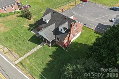 164 N Mitchell Avenue, Bakersville, NC 28705 - Photo 6