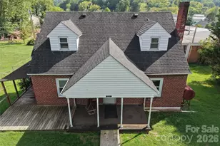 164 N Mitchell Ave, Bakersville, NC 28705 - Photo 2