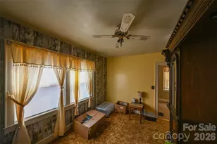 164 N Mitchell Ave, Bakersville, NC 28705 - Photo 36