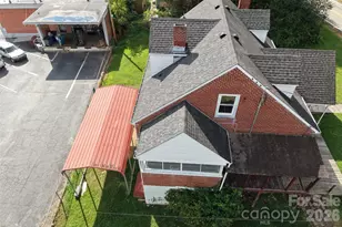 164 N Mitchell Ave, Bakersville, NC 28705 - Photo 8