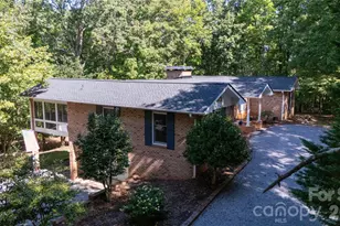 1137 Mountain Laurel Dr, Columbus, NC 28722 - Photo 1