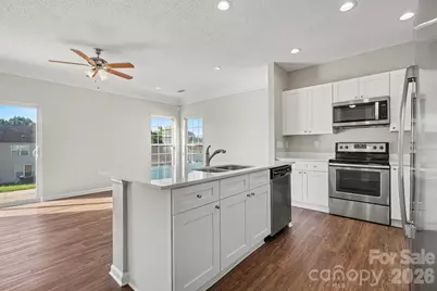 8935 Hedge Maple Road, Charlotte, NC 28269 - Photo 6