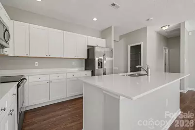 8935 Hedge Maple Road, Charlotte, NC 28269 - Photo 10