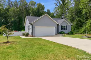 218 S Cleo Ave, Granite Quarry, NC 28146 - Photo 2