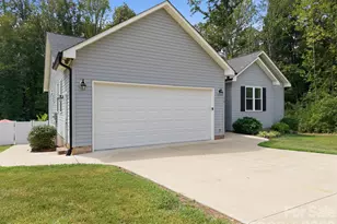 218 S Cleo Ave, Granite Quarry, NC 28146 - Photo 4