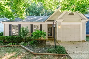 8514 Lockerbie Ln, Charlotte, NC 28215 - Photo 1