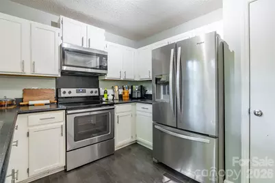 8514 Lockerbie Lane, Charlotte, NC 28215 - Photo 8