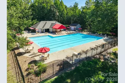 8514 Lockerbie Lane, Charlotte, NC 28215 - Photo 24