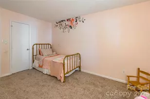 8514 Lockerbie Ln, Charlotte, NC 28215 - Photo 16