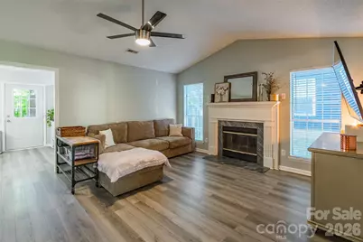 8514 Lockerbie Lane, Charlotte, NC 28215 - Photo 4