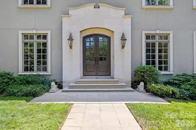 925 Harvard Place, Charlotte, NC 28207 - Photo 2