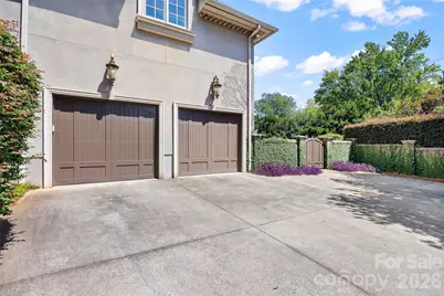 925 Harvard Place, Charlotte, NC 28207 - Photo 44