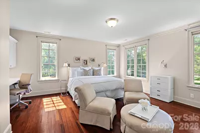 925 Harvard Place, Charlotte, NC 28207 - Photo 32