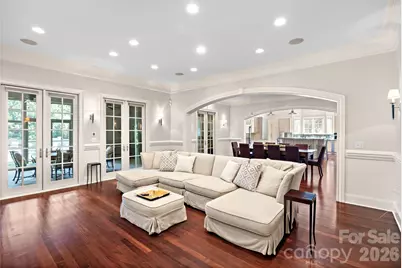 925 Harvard Place, Charlotte, NC 28207 - Photo 24