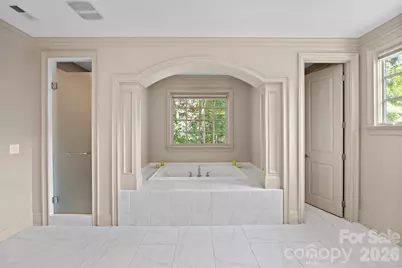 925 Harvard Place, Charlotte, NC 28207 - Photo 30