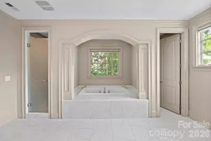 925 Harvard Pl, Charlotte, NC 28207 - Photo 30